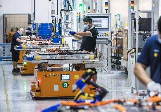 工廠建起來了，工人卻不好招了 為何國內(nèi)工廠與外企招工狀況截然相反？